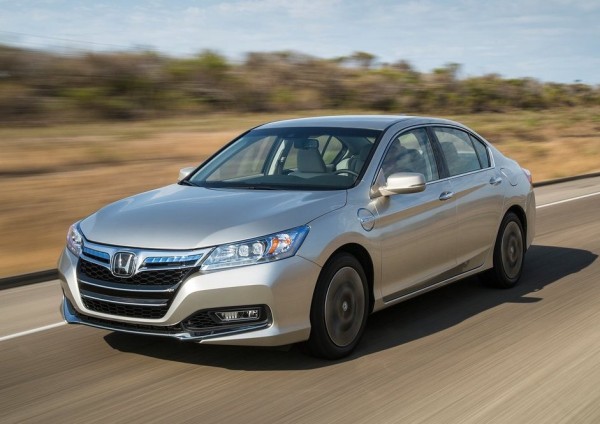 Honda-Accord_PHEV_2014_1024x768_wallpaper_17
