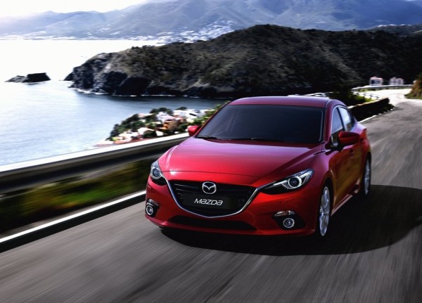Mazda-3_Sedan_2014_1024x768_wallpaper_07