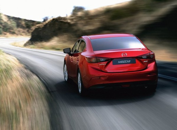 Mazda-3_Sedan_2014_1024x768_wallpaper_24