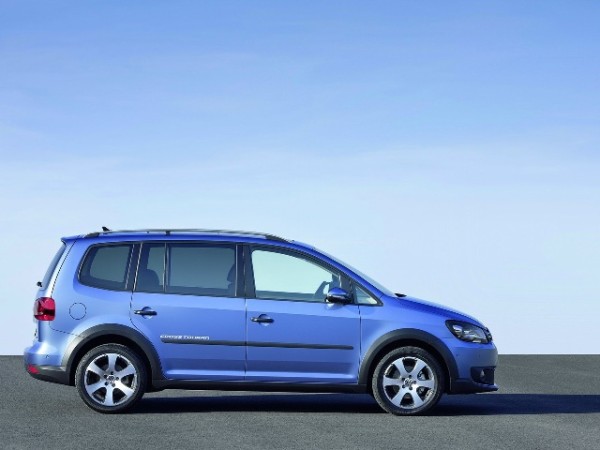 VW Cross Touran_S