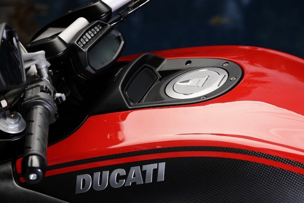 ducati-diavel-line-up11