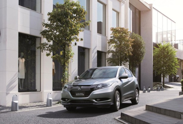 honda_vezel_hybrid_front_view