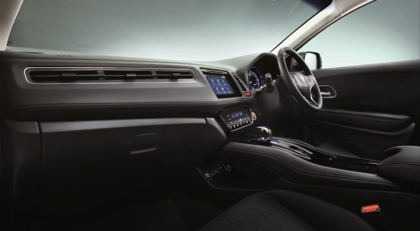 honda_vezel_hybrid_interior_dash