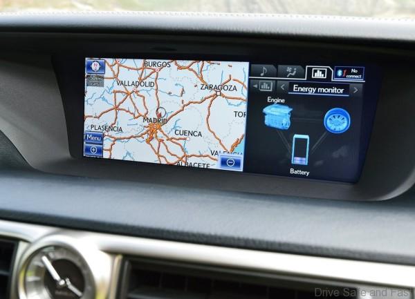 Lexus-GS_300h_2014_1024x768_wallpaper_32