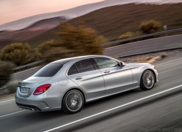Mercedes-Benz-C-Class_2015_1024x768_wallpaper_1a