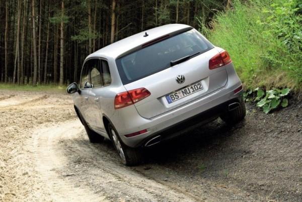 2011_volkswagen_touareg_35_1024x768