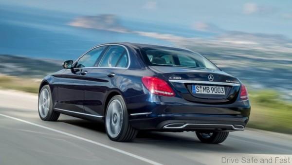 Mercedes-Benz-C-Class_2015_800x600_wallpaper_1d