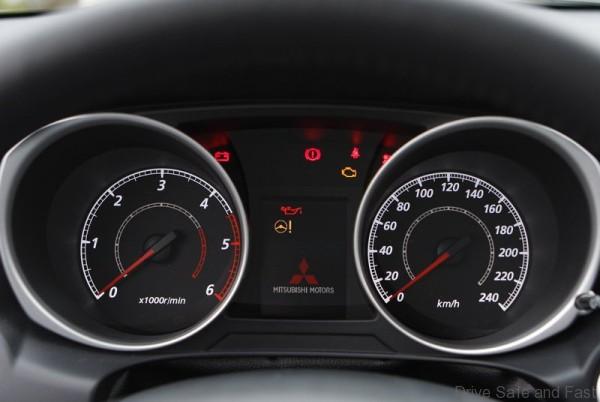 Mitsubishi-ASX_2
