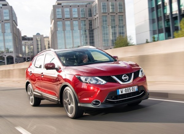 Nissan-Qashqai_2014_800x600_wallpaper_19