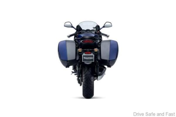 Triumph-Sprint-GT-05