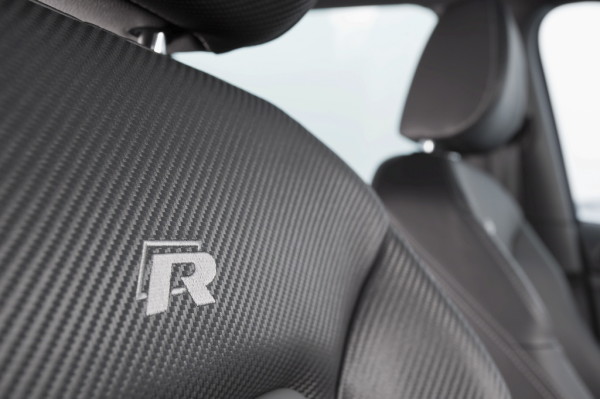 VW_Golf_R_Icedrive_094