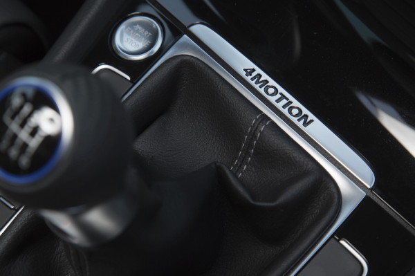 VW_Golf_R_Icedrive_095