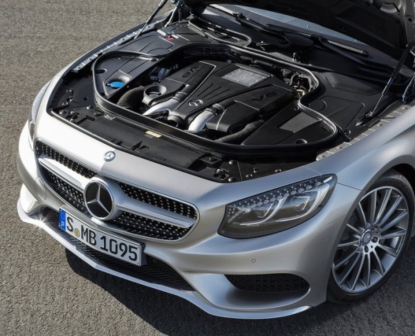 Mercedes-Benz-S-Class_Coupe_2015_800x600_wallpaper_3b