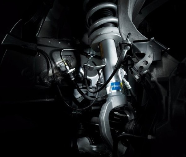 Nissan-GT-R_Nismo_2015_800x600_wallpaper_3c