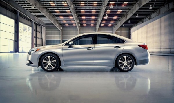 Subaru-Legacy-bows-in-Chicago-363836499