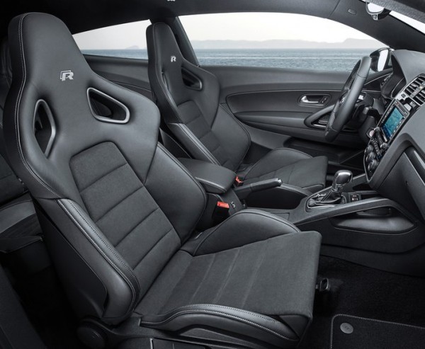 Volkswagen-Scirocco_R_2015_800x600_wallpaper_0c