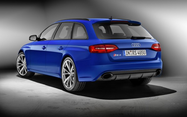 audi_rs4_avant_nogaro_selection_3_1600x1200