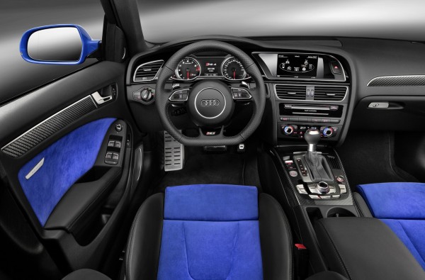 audi_rs4_avant_nogaro_selection_5_1600x1200