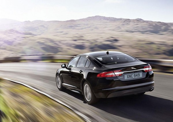 jaguar_xf_r-sport_rear