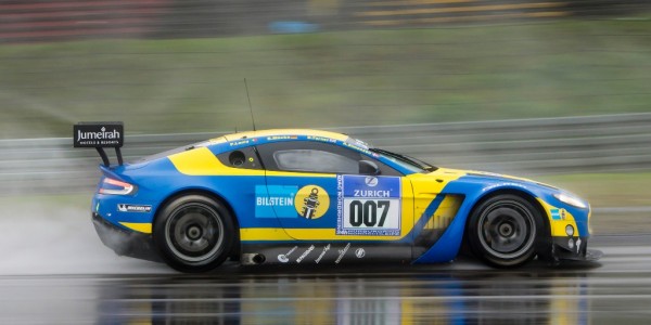 Aston martin racing2