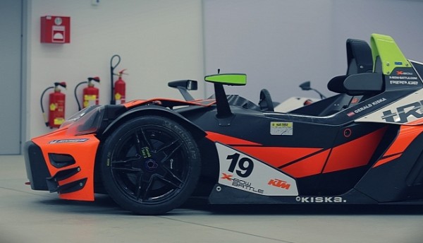 ktm-makes-evil-bikes-and-even-more-evil-cars-photo-gallery-medium_4
