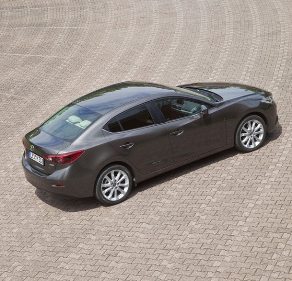 mazda3_sedan_41_1280x960