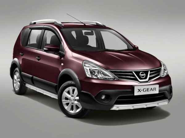 02 New X-GEAR_Garnet Red_SideQuarter