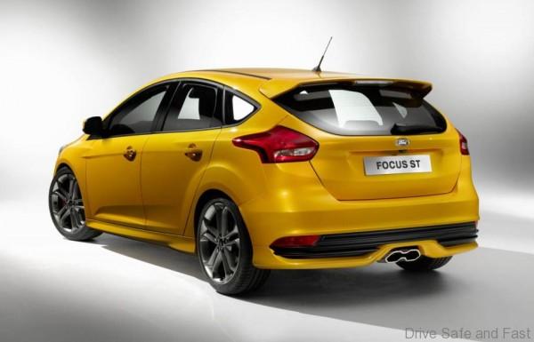 Ford-Focus-ST_4