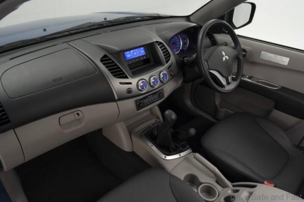 mitsubishi_triton_L200_5