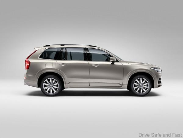023 Volvo XC90