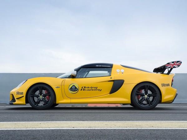 Lotus_Exige_V6_Cup_supercar_race