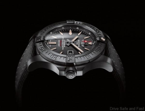 brietling avenger-blackbird