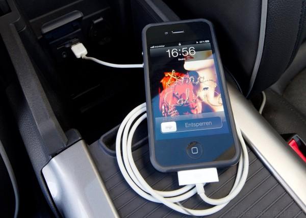 Chevrolet-Malibu_2013_1600x1200_wallpaper_5c