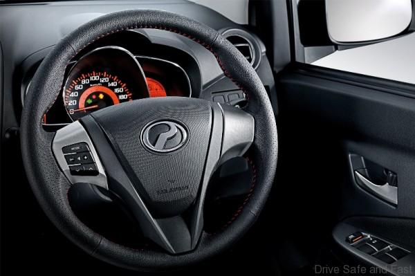 Leather Steering Wheel & Audio Switches