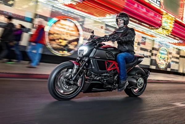 DIAVEL CARBON_0030