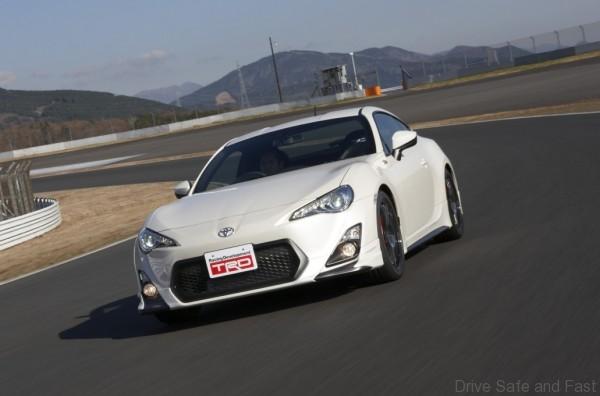 Toyota-GT-86-14R60b