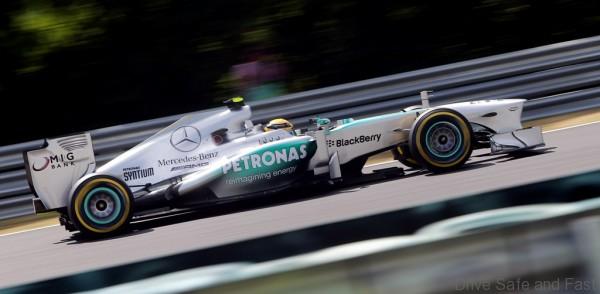 petronas-lewis-hamilton5