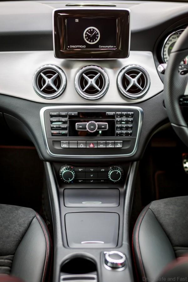 Mercedes-Benz GLA 250 4MATIC (21)