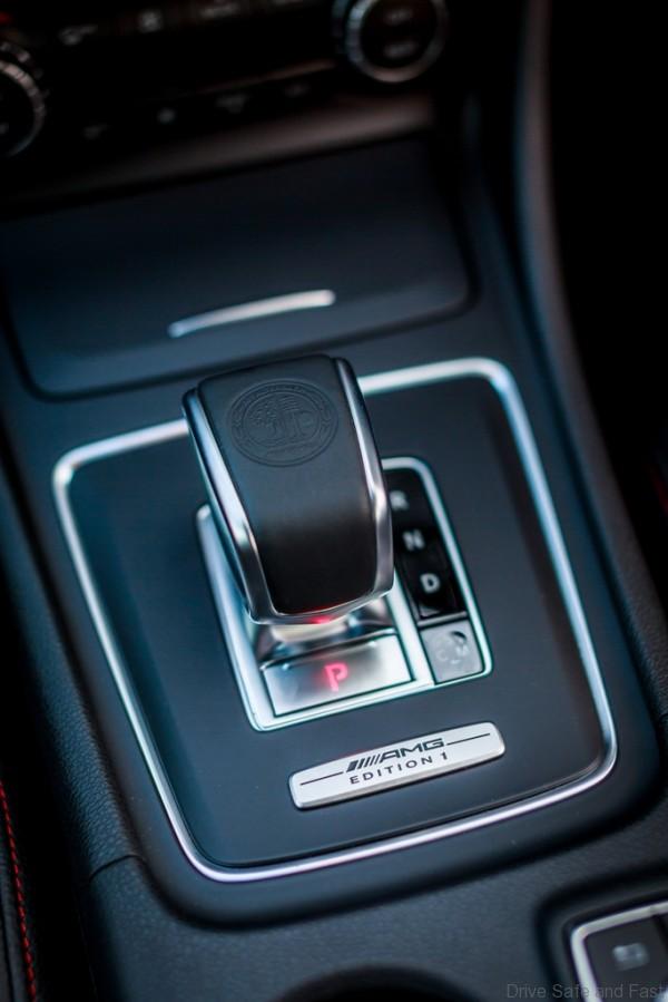 Mercedes-Benz GLA 45 AMG_Interior (5)