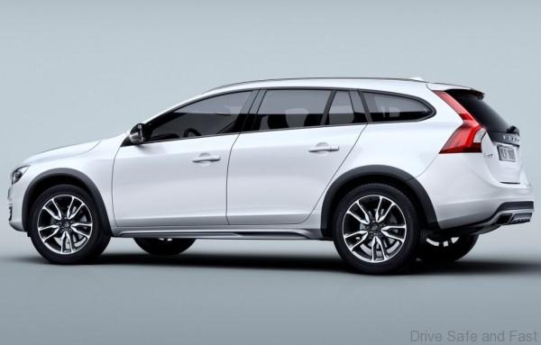 Volvo-V60_Cross_Country_201603