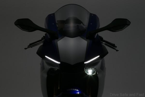 Yamaha-yzf-r1-2015_4