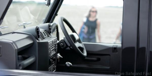 land-rover-defender-3