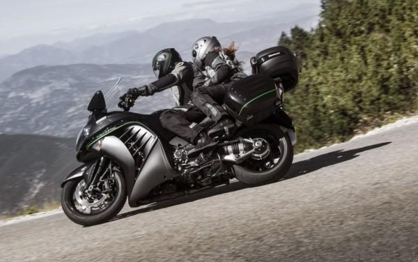 kawasaki-1400gtr-transcontinental_3