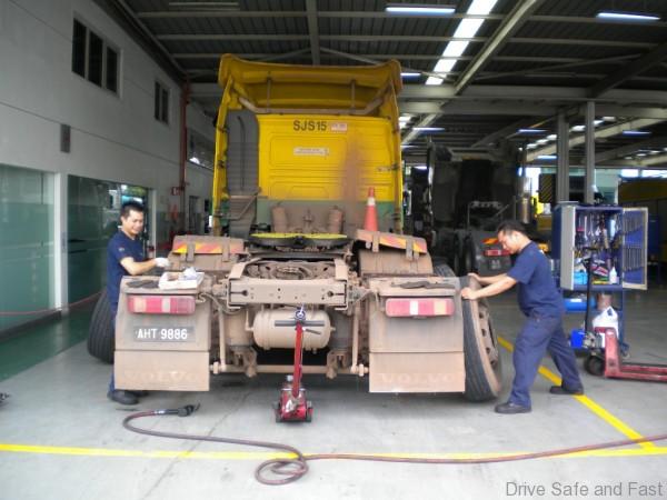 volvo truckPicture 3