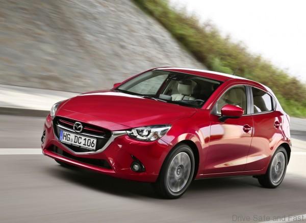mazda2_2