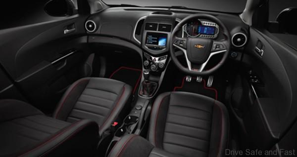 Chevrolet sonic-4-door2