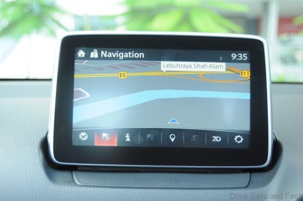 Mazda 2 Sedan Interior (2)