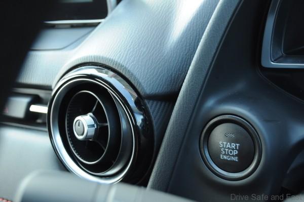 Mazda 2 Sedan Interior (3)