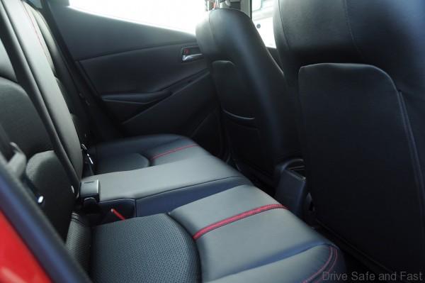Mazda 2 Sedan Interior (6)