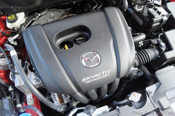 Mazda 2 Sedan Interior (7)